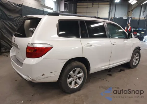 2010 Toyota Highlander Base V6 z USA, uszkodzony, nr VIN 5TDBK3EH6AS007911